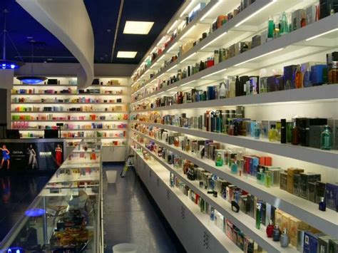 fragrance shop cosmetics perfumes wholesale